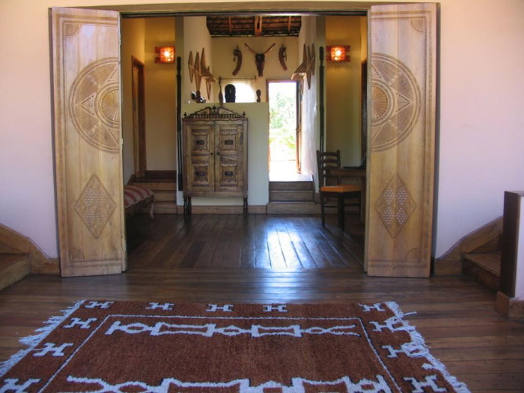 Le Zahir Lodge Ambatoloaka  Exterior photo
