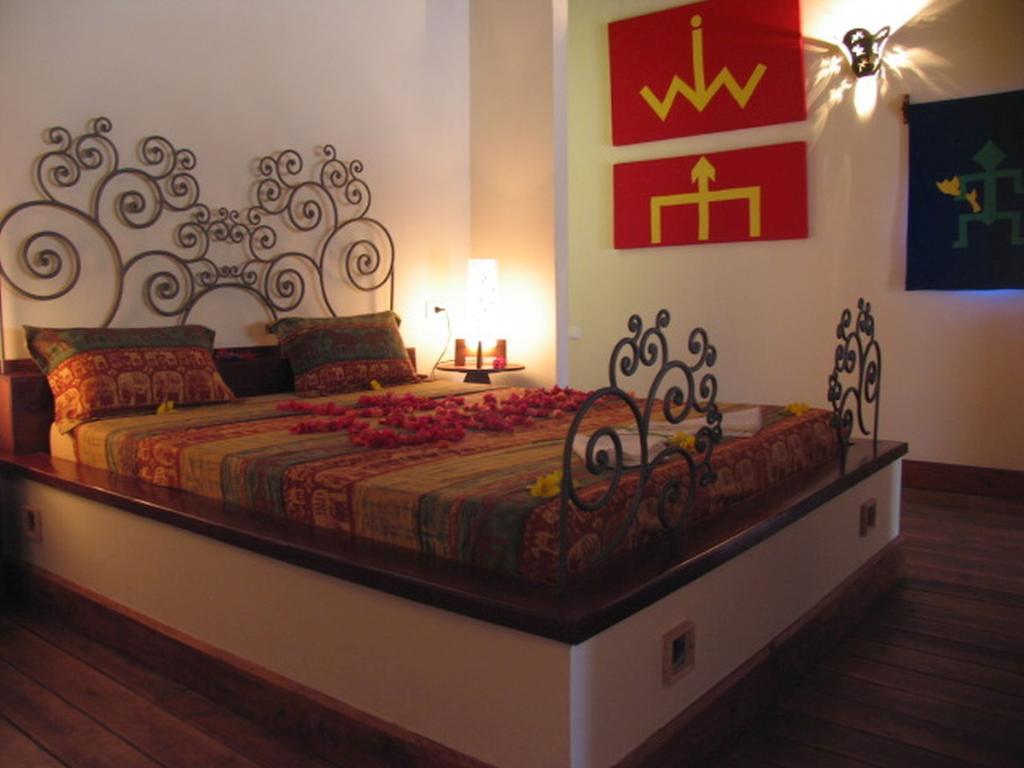 Le Zahir Lodge Ambatoloaka  Room photo