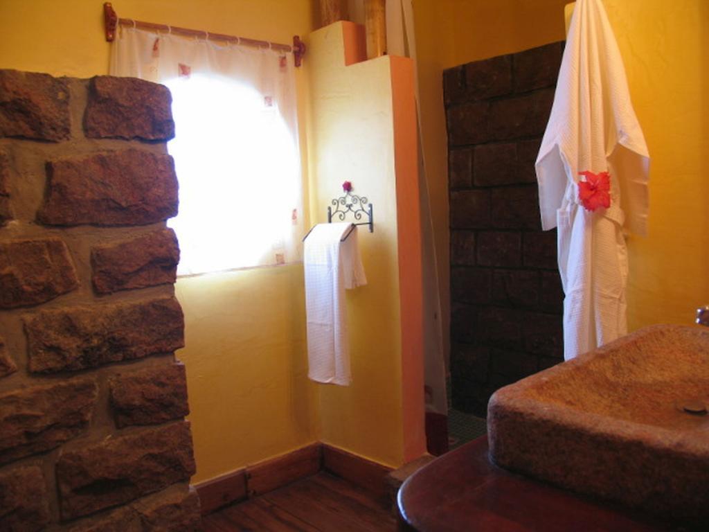Le Zahir Lodge Ambatoloaka  Room photo